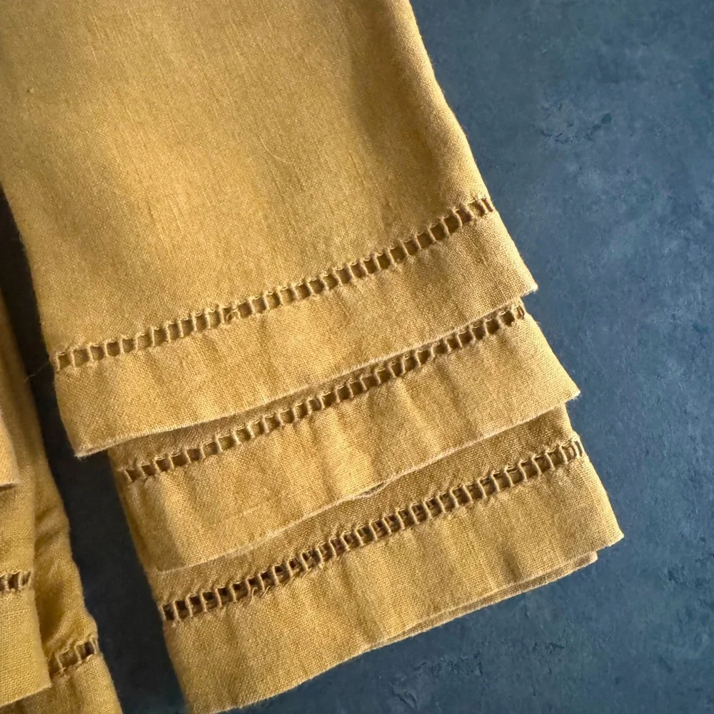 WILLIAMS SONOMA ✨ napkin set mustard traditional family set EUC